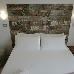 Camera con letto king size